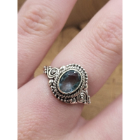 Echt zilveren Ring met Topaas maat 18